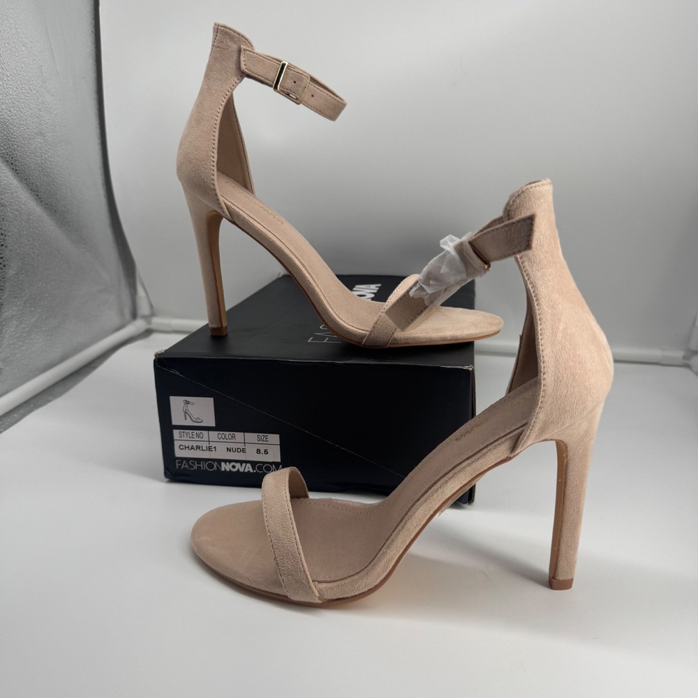 NWT Fashion Nova "Charlie1" Heeled Sandals – Nude, Size 8.5 (BNIB)